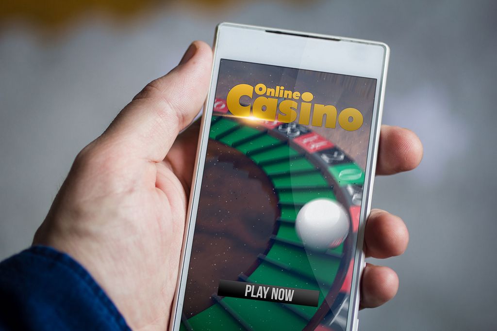 Comment les casinos en ligne surpassent les casinos terrestres : Analyse experte de Normandie